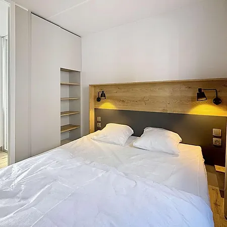 펜션 Mobil-home Confort 4 Pers, A 200m, Piscine Chauffee, Terrasse Sud, Parking, Wifi Inclus - Fr-1-361a-81